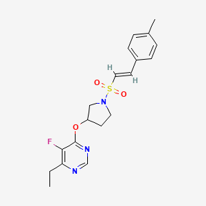 molecular formula C19H22FN3O3S B2615760 (E)-4-乙基-5-氟-6-((1-((4-甲基苯乙烯基)磺酰基)吡咯烷-3-基)氧基)嘧啶 CAS No. 2035022-80-9