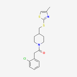 2-(2-Chlorophenyl)-1-(4-(((4-methylthiazol-2-yl)thio)methyl)piperidin-1-yl)ethanone