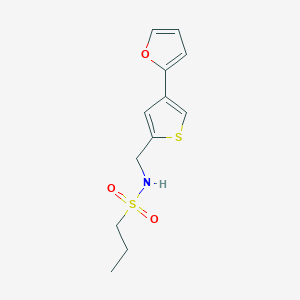 molecular formula C12H15NO3S2 B2617725 N-[[4-(Furan-2-yl)thiophen-2-yl]methyl]propane-1-sulfonamide CAS No. 2379994-06-4