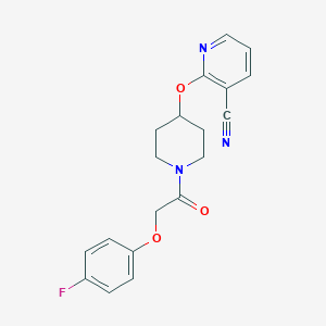 molecular formula C19H18FN3O3 B2618245 2-((1-(2-(4-氟苯氧基)乙酰)哌啶-4-基)氧基)烟腈 CAS No. 1796970-19-8