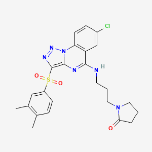 molecular formula C24H25ClN6O3S B2618863 1-(3-((7-Chloro-3-((3,4-dimethylphenyl)sulfonyl)-[1,2,3]triazolo[1,5-a]quinazolin-5-yl)amino)propyl)pyrrolidin-2-one CAS No. 893787-96-7