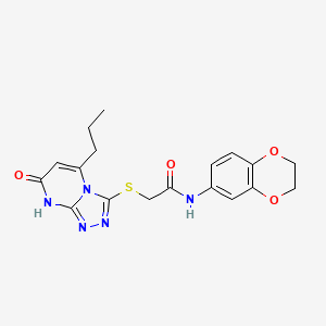 molecular formula C18H19N5O4S B2619252 N-(2,3-dihydrobenzo[b][1,4]dioxin-6-yl)-2-((7-oxo-5-propyl-7,8-dihydro-[1,2,4]triazolo[4,3-a]pyrimidin-3-yl)thio)acetamide CAS No. 891123-00-5