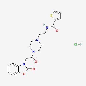 B2619540 N-(2-(4-(2-(2-oxobenzo[d]oxazol-3(2H)-yl)acetyl)piperazin-1-yl)ethyl)thiophene-2-carboxamide hydrochloride CAS No. 1351609-49-8