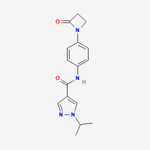 molecular formula C16H18N4O2 B2619881 N-[4-(2-Oxoazetidin-1-yl)phenyl]-1-propan-2-ylpyrazole-4-carboxamide CAS No. 2249084-52-2