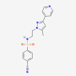 molecular formula C18H17N5O2S B2620101 4-氰基-N-(2-(5-甲基-3-(吡啶-4-基)-1H-吡唑-1-基)乙基)苯磺酰胺 CAS No. 2034505-81-0