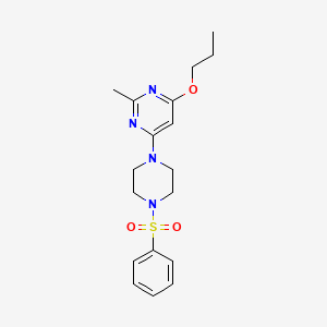 molecular formula C18H24N4O3S B2620881 2-甲基-4-(4-(苯磺酰基)哌嗪-1-基)-6-丙氧基嘧啶 CAS No. 946301-90-2
