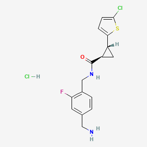 molecular formula C16H17Cl2FN2OS B2622577 (1R,2R)-N-[[4-(Aminomethyl)-2-fluorophenyl]methyl]-2-(5-chlorothiophen-2-yl)cyclopropane-1-carboxamide;hydrochloride CAS No. 2418595-17-0