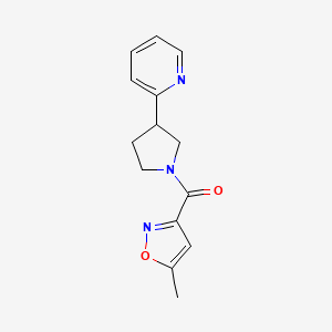 molecular formula C14H15N3O2 B2622900 (5-Methylisoxazol-3-yl)(3-(pyridin-2-yl)pyrrolidin-1-yl)methanone CAS No. 1421449-37-7