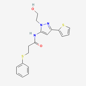 N-(1-(2-hydroxyethyl)-3-(thiophen-2-yl)-1H-pyrazol-5-yl)-3-(phenylthio)propanamide