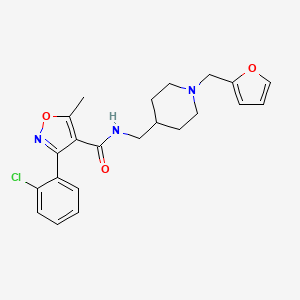 molecular formula C22H24ClN3O3 B2624042 3-(2-chlorophenyl)-N-((1-(furan-2-ylmethyl)piperidin-4-yl)methyl)-5-methylisoxazole-4-carboxamide CAS No. 953996-81-1