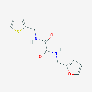 molecular formula C12H12N2O3S B2624887 N1-(furan-2-ylmethyl)-N2-(thiophen-2-ylmethyl)oxalamide CAS No. 941998-81-8