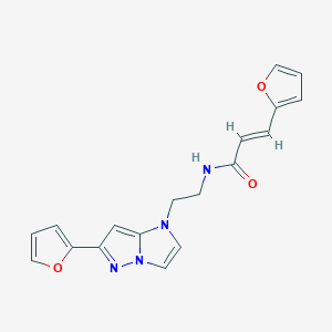 molecular formula C18H16N4O3 B2624986 (E)-3-(furan-2-yl)-N-(2-(6-(furan-2-yl)-1H-imidazo[1,2-b]pyrazol-1-yl)ethyl)acrylamide CAS No. 1798974-69-2
