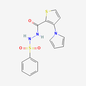 molecular formula C15H13N3O3S2 B2625988 N'-{[3-(1H-吡咯-1-基)-2-噻吩基]羰基}苯磺酰肼 CAS No. 666724-72-7