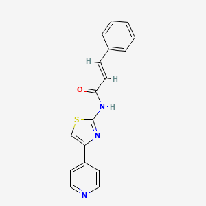 molecular formula C17H13N3OS B2626535 (E)-3-phenyl-N-(4-pyridin-4-yl-1,3-thiazol-2-yl)prop-2-enamide CAS No. 1815599-66-6