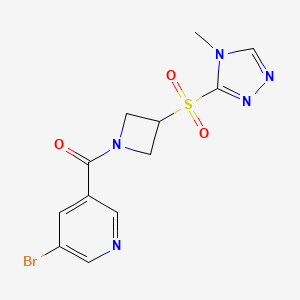 molecular formula C12H12BrN5O3S B2626851 (5-溴吡啶-3-基)(3-((4-甲基-4H-1,2,4-三唑-3-基)磺酰基)氮杂环丁-1-基)甲苯酮 CAS No. 2034356-77-7