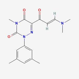molecular formula C17H20N4O3 B2626909 6-(3-(二甲氨基)丙烯酰基)-2-(3,5-二甲基苯基)-4-甲基-1,2,4-三嗪-3,5(2H,4H)-二酮 CAS No. 1164529-91-2