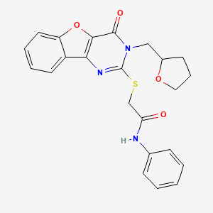 molecular formula C23H21N3O4S B2627277 2-((4-oxo-3-((tetrahydrofuran-2-yl)methyl)-3,4-dihydrobenzofuro[3,2-d]pyrimidin-2-yl)thio)-N-phenylacetamide CAS No. 899941-88-9