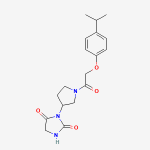 molecular formula C18H23N3O4 B2628017 3-(1-(2-(4-Isopropylphenoxy)acetyl)pyrrolidin-3-yl)imidazolidine-2,4-dione CAS No. 2034387-84-1
