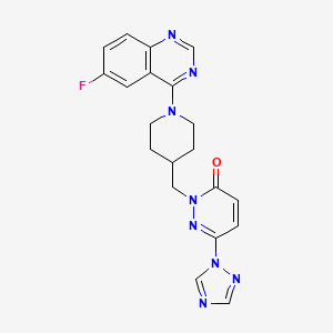 2-{[1-(6-fluoroquinazolin-4-yl)piperidin-4-yl]methyl}-6-(1H-1,2,4-triazol-1-yl)-2,3-dihydropyridazin-3-one