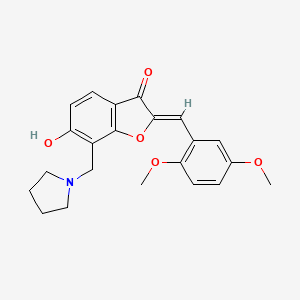 molecular formula C22H23NO5 B2632613 (Z)-2-(2,5-二甲氧基亚苄基)-6-羟基-7-(吡咯烷-1-基甲基)苯并呋喃-3(2H)-酮 CAS No. 887214-42-8