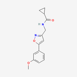 molecular formula C15H16N2O3 B2632949 N-((5-(3-甲氧基苯基)异恶唑-3-基)甲基)环丙烷甲酰胺 CAS No. 953252-43-2