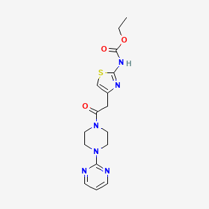 molecular formula C16H20N6O3S B2633420 乙基（4-(2-氧代-2-(4-(嘧啶-2-基)哌嗪-1-基)乙基)噻唑-2-基)氨基甲酸酯 CAS No. 946285-08-1