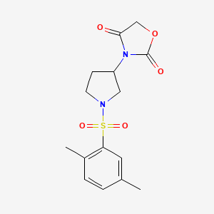 molecular formula C15H18N2O5S B2633893 3-(1-((2,5-二甲苯磺酰)吡咯烷-3-基)恶唑烷-2,4-二酮 CAS No. 2034361-25-4