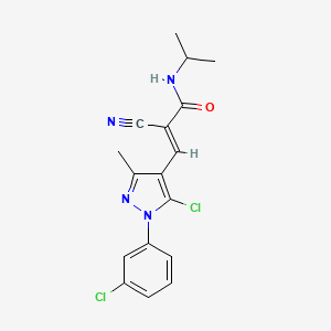 molecular formula C17H16Cl2N4O B2633916 (E)-3-[5-氯-1-(3-氯苯基)-3-甲基吡唑-4-基]-2-氰基-N-丙-2-基丙-2-烯酰胺 CAS No. 1001558-87-7