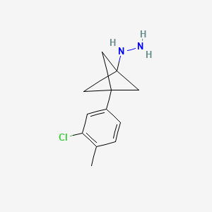 molecular formula C12H15ClN2 B2634573 [3-(3-Chloro-4-methylphenyl)-1-bicyclo[1.1.1]pentanyl]hydrazine CAS No. 2287268-70-4