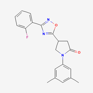 molecular formula C20H18FN3O2 B2638341 1-(3,5-二甲苯基)-4-[3-(2-氟苯基)-1,2,4-恶二唑-5-基]吡咯烷-2-酮 CAS No. 941919-68-2