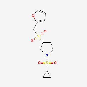 molecular formula C12H17NO5S2 B2639525 1-(Cyclopropylsulfonyl)-3-((furan-2-ylmethyl)sulfonyl)pyrrolidine CAS No. 1795298-92-8