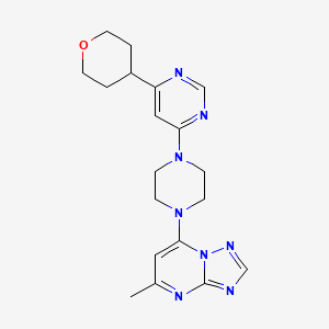 B2640272 5-Methyl-7-[4-[6-(oxan-4-yl)pyrimidin-4-yl]piperazin-1-yl]-[1,2,4]triazolo[1,5-a]pyrimidine CAS No. 2415563-23-2