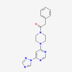 1-(4-(6-(1H-1,2,4-triazol-1-yl)pyrimidin-4-yl)piperazin-1-yl)-2-phenylethanone