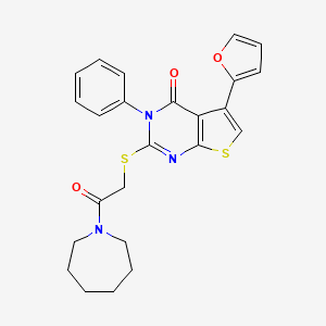 molecular formula C24H23N3O3S2 B2641211 2-({[2-(氮杂环-1-基)-2-氧代乙基]硫代}-5-(呋喃-2-基)-3-苯基-3H,4H-噻吩并[2,3-d]嘧啶-4-酮 CAS No. 690270-81-6