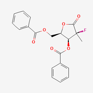 molecular formula C20H17FO6 B2642258 ((2R,3S,4S)-3-(苯甲酰氧基)-4-氟-4-甲基-5-氧代四氢呋喃-2-基)甲基苯甲酸酯 CAS No. 1033394-94-3