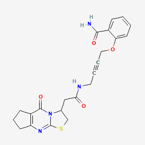 molecular formula C22H22N4O4S B2643289 2-((4-(2-(5-氧代-2,3,5,6,7,8-六氢环戊[d]噻唑并[3,2-a]嘧啶-3-基)乙酰氨基)丁-2-炔-1-基)氧基)苯甲酰胺 CAS No. 1448072-80-7