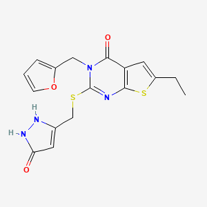 molecular formula C17H16N4O3S2 B2643416 6-ethyl-3-[(furan-2-yl)methyl]-2-{[(5-hydroxy-1H-pyrazol-3-yl)methyl]sulfanyl}-3H,4H-thieno[2,3-d]pyrimidin-4-one CAS No. 957005-83-3