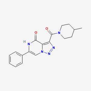 molecular formula C18H19N5O2 B2643961 3-[(4-methylpiperidin-1-yl)carbonyl]-6-phenyl[1,2,3]triazolo[1,5-a]pyrazin-4(5H)-one CAS No. 2108716-28-3
