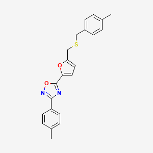 molecular formula C22H20N2O2S B2644412 5-(5-(((4-Methylbenzyl)thio)methyl)furan-2-yl)-3-(p-tolyl)-1,2,4-oxadiazole CAS No. 2034301-76-1