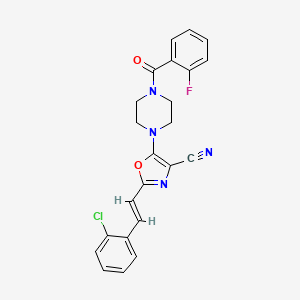 molecular formula C23H18ClFN4O2 B2645220 (E)-2-(2-氯苯乙烯基)-5-(4-(2-氟苯甲酰)哌嗪-1-基)恶唑-4-腈 CAS No. 941259-19-4