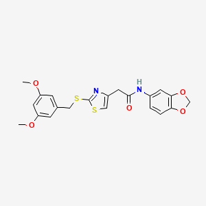 N-(benzo[d][1,3]dioxol-5-yl)-2-(2-((3,5-dimethoxybenzyl)thio)thiazol-4-yl)acetamide