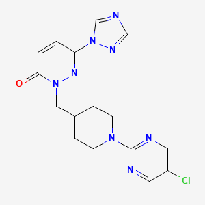 molecular formula C16H17ClN8O B2646053 2-{[1-(5-氯嘧啶-2-基)哌啶-4-基]甲基}-6-(1H-1,2,4-三唑-1-基)-2,3-二氢哒嗪-3-酮 CAS No. 2175979-22-1