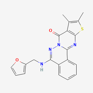 molecular formula C20H16N4O2S B2646397 8-{[(Furan-2-yl)methyl]amino}-13,14-dimethyl-15-thia-9,10,17-triazatetracyclo[8.7.0.0^{2,7}.0^{12,16}]heptadeca-1(17),2(7),3,5,8,12(16),13-heptaen-11-one CAS No. 379244-61-8