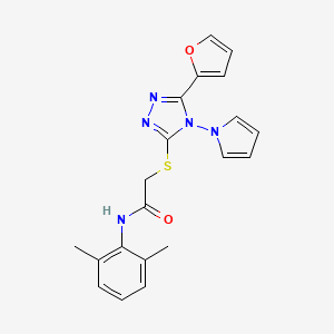 molecular formula C20H19N5O2S B2646890 N-(2,6-dimethylphenyl)-2-{[5-(furan-2-yl)-4-(1H-pyrrol-1-yl)-4H-1,2,4-triazol-3-yl]sulfanyl}acetamide CAS No. 886933-59-1