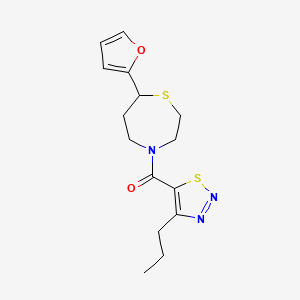 molecular formula C15H19N3O2S2 B2648122 （7-(呋喃-2-基)-1,4-噻氮杂环-4-基)（4-丙基-1,2,3-噻二唑-5-基）甲烷酮 CAS No. 1706222-95-8