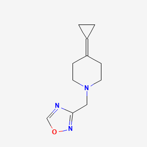 molecular formula C11H15N3O B2648613 3-[(4-环丙基亚烷基哌啶-1-基)甲基]-1,2,4-恶二唑 CAS No. 2034294-61-4
