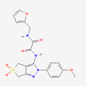 N1-(furan-2-ylmethyl)-N2-(2-(4-methoxyphenyl)-5,5-dioxido-4,6-dihydro-2H-thieno[3,4-c]pyrazol-3-yl)oxalamide