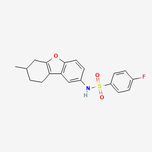 molecular formula C19H18FNO3S B2650303 4-fluoro-N-{11-methyl-8-oxatricyclo[7.4.0.0^{2,7}]trideca-1(9),2(7),3,5-tetraen-4-yl}benzene-1-sulfonamide CAS No. 397281-07-1