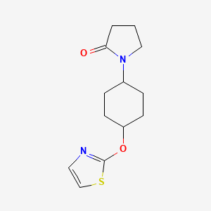 molecular formula C13H18N2O2S B2651621 1-[4-(1,3-Thiazol-2-yloxy)cyclohexyl]pyrrolidin-2-one CAS No. 2200572-90-1