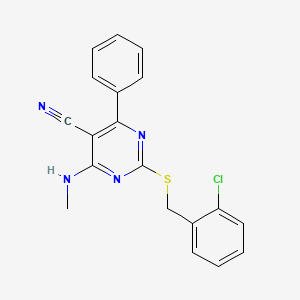 molecular formula C19H15ClN4S B2653132 2-[(2-Chlorobenzyl)sulfanyl]-4-(methylamino)-6-phenyl-5-pyrimidinecarbonitrile CAS No. 303985-71-9
